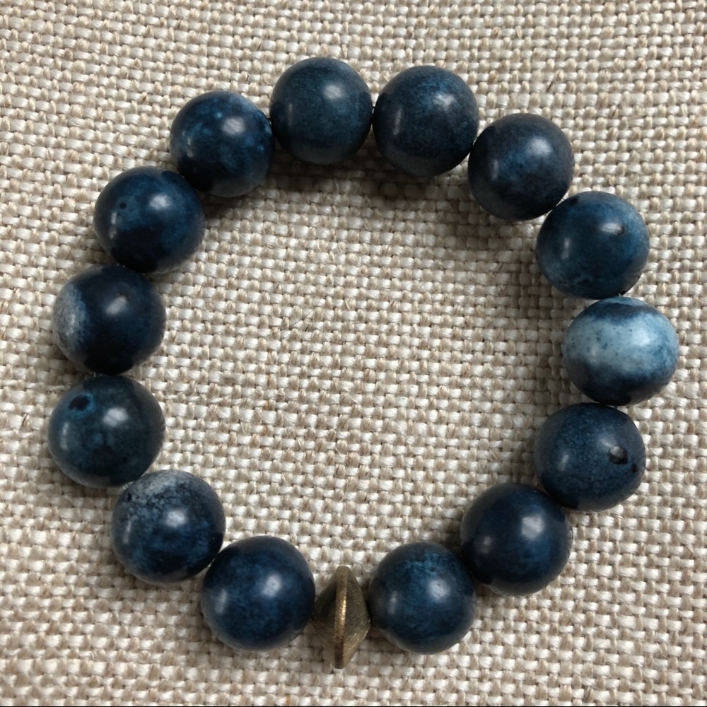 Sisco Bracelet Blue Beads Stretch Stackable Gold